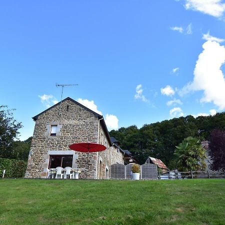Cosy Chalet With Private Garden In Normandy Isigny-le-Buat Εξωτερικό φωτογραφία